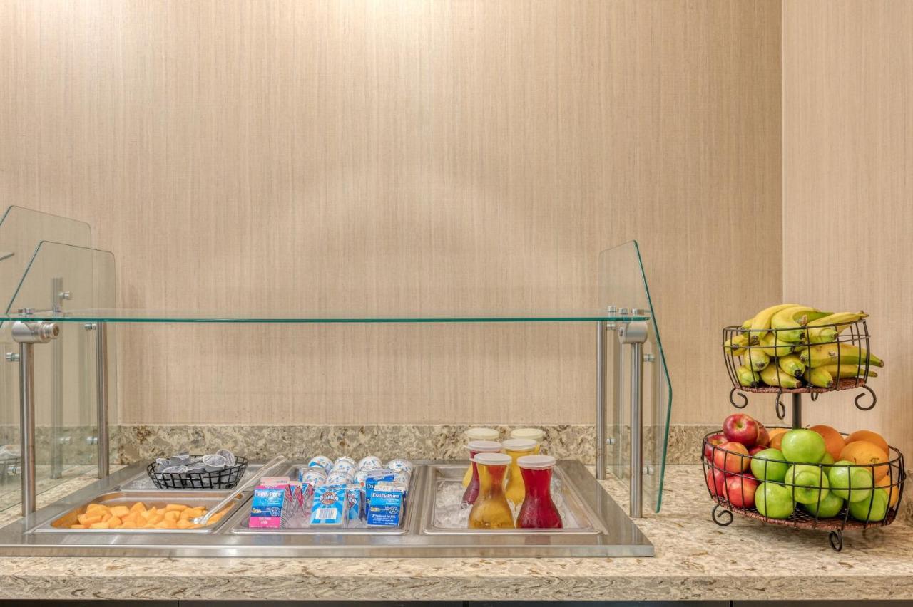 Holiday Inn - Terre Haute By Ihg Екстериор снимка