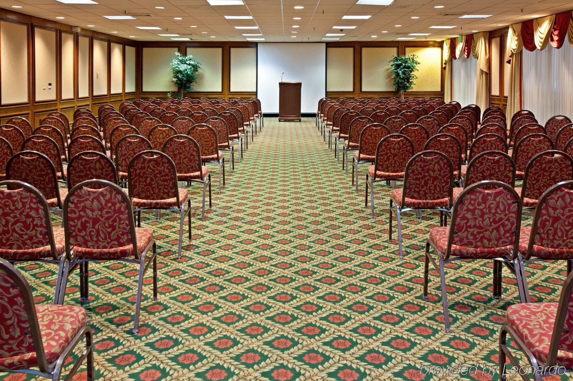 Holiday Inn - Terre Haute By Ihg Екстериор снимка