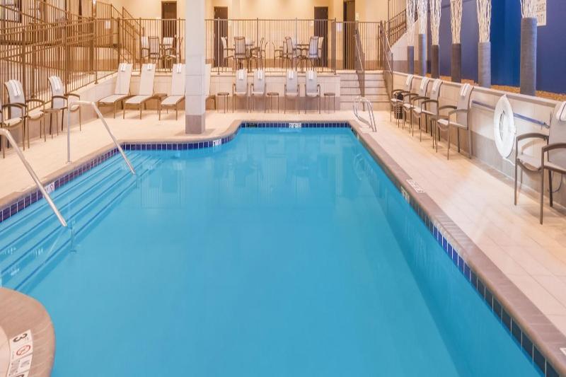 Holiday Inn - Terre Haute By Ihg Екстериор снимка